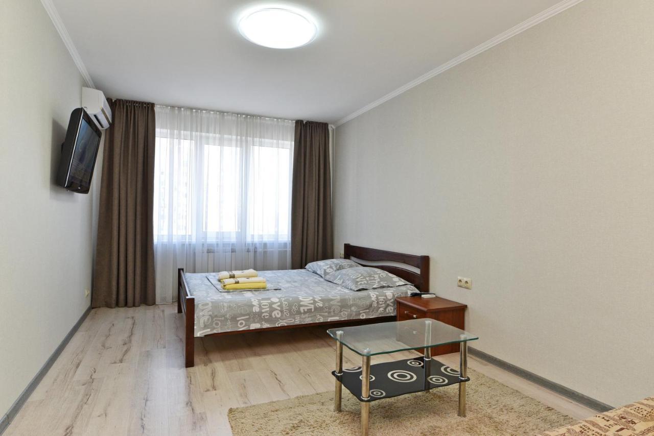 Apartament On Vasylia Lypkivskoho 24 Киев Екстериор снимка